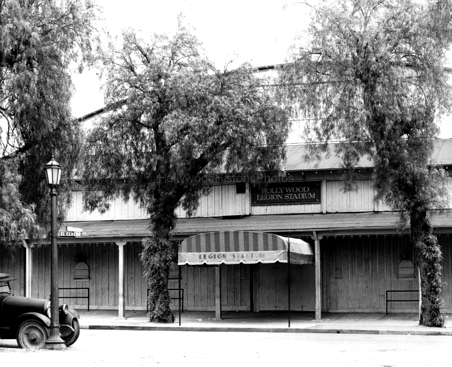 Hollywood Legion Stadium 1933 El Centro Ave. wm.jpg